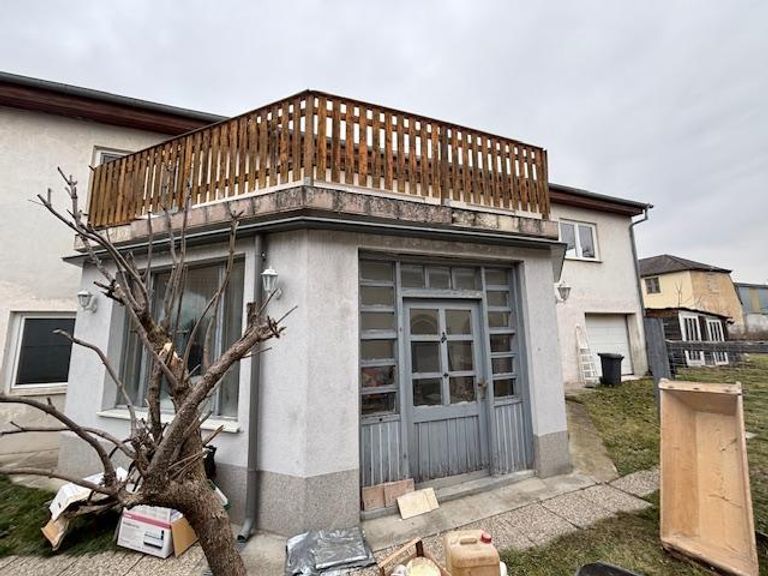 Erker mit Terrasse im OG