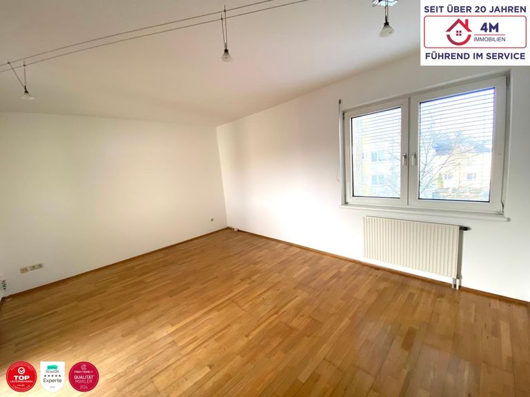 Wohnzimmer mit Loggia Foto 2