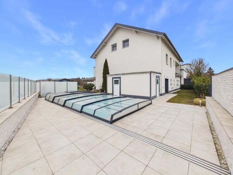 Poolbereich 1