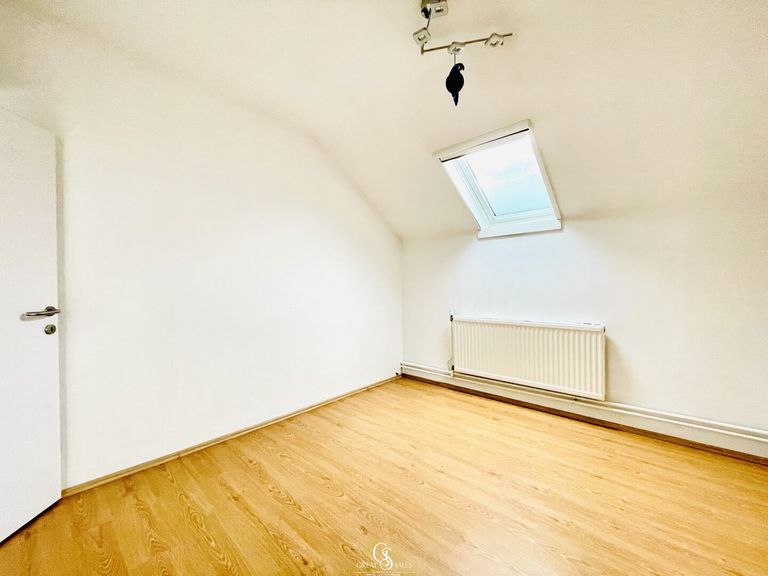 Zimmer 2 (12,01 m²)