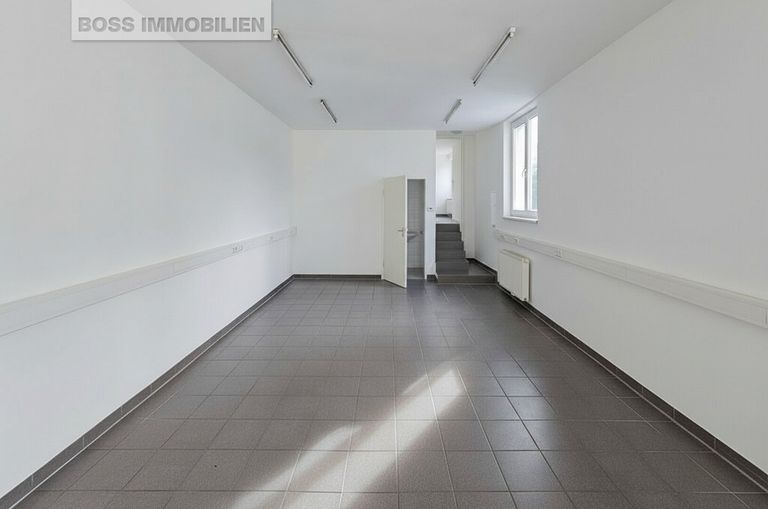 11 Geschäftsfläche