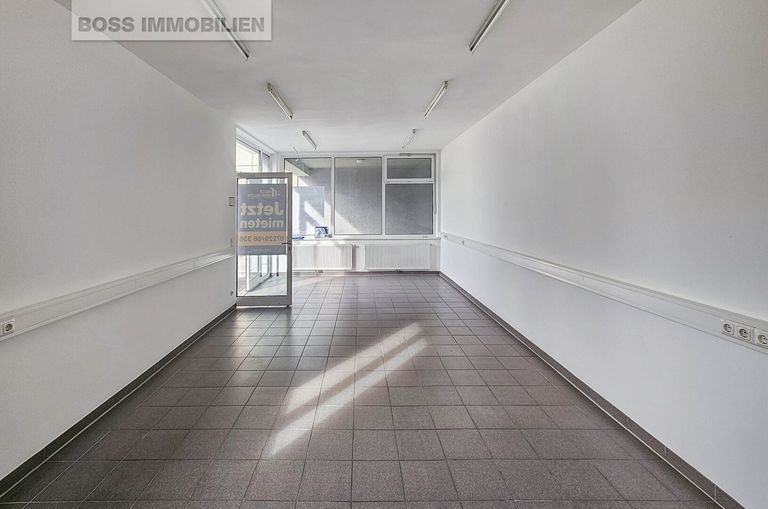 10 Geschäftsfläche