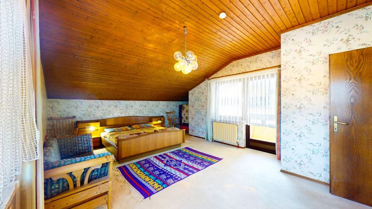 Schlafzimmer 1 (OG)