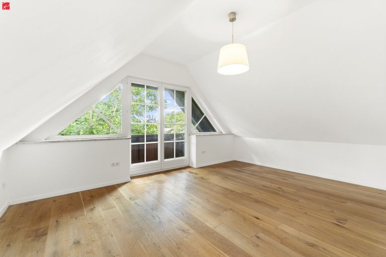 Schlafzimmer zum Südbalkon