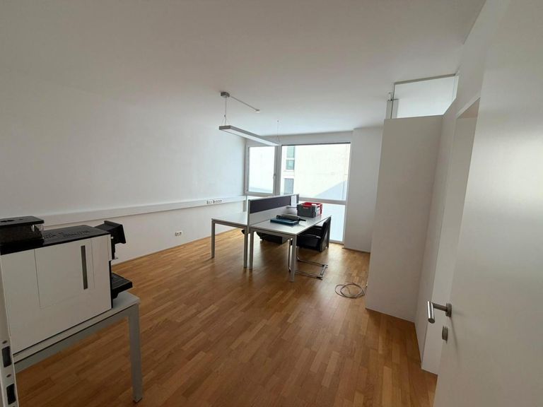Büro 2