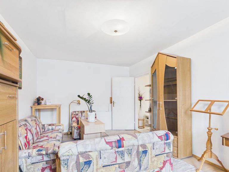 Wohnzimmer Ansicht 2