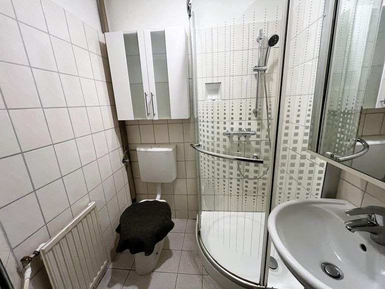 Erdgeschoss - Badezimmer