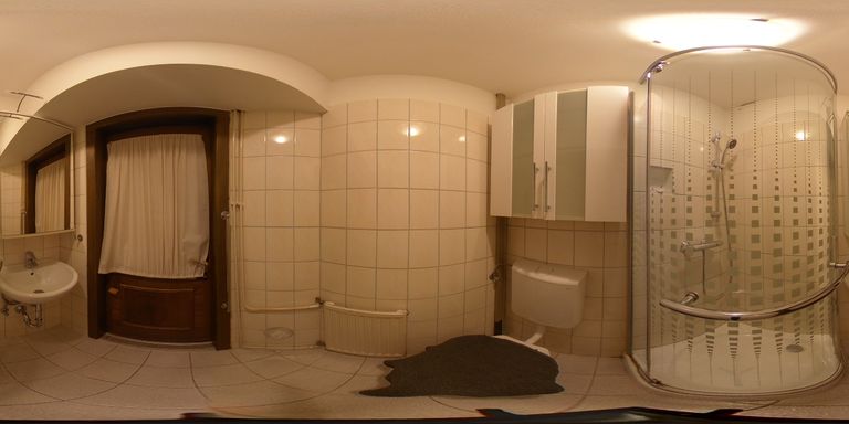 Erdgeschoss - Badezimmer