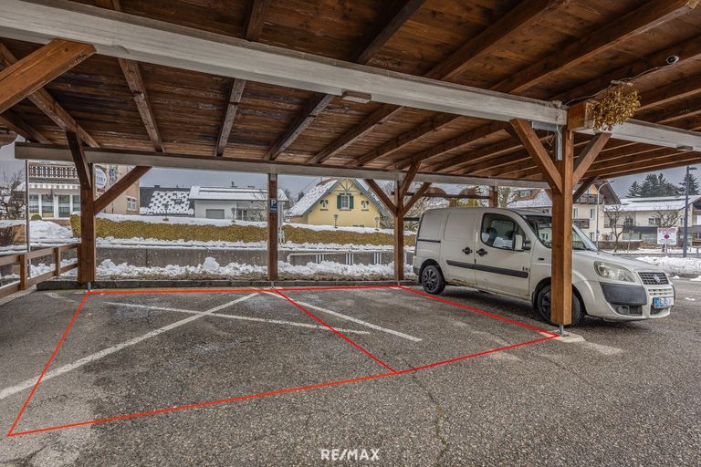 2 Carport-Abstellplätze