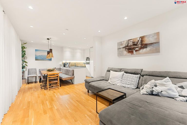 Wohn- und Essbereich und Küche