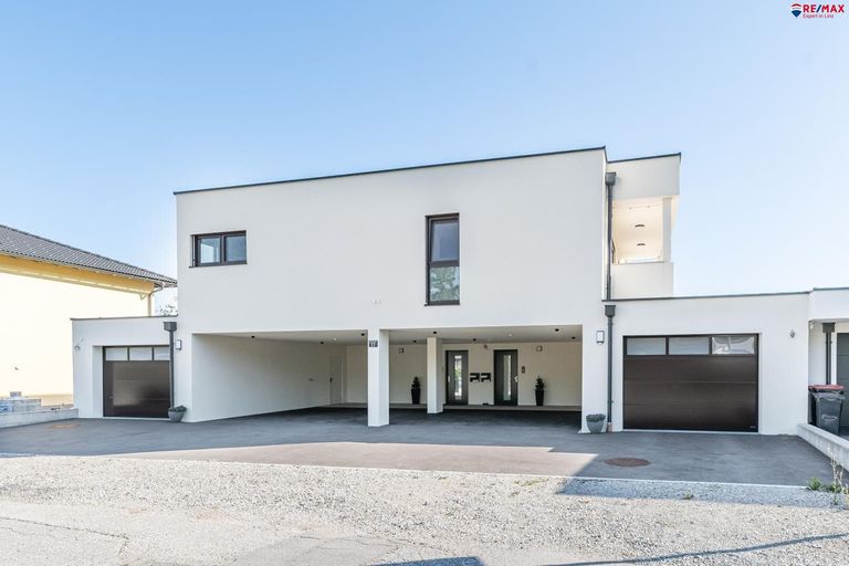 Aussenansicht straßenseitig