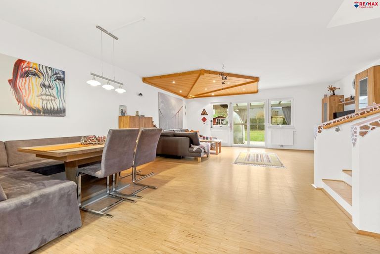 Wohn - und Essbereich