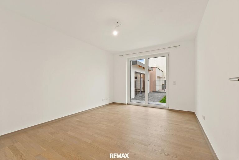 Büro EG