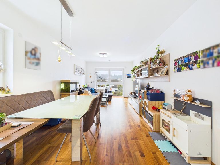 Wohn- und Essbereich 1