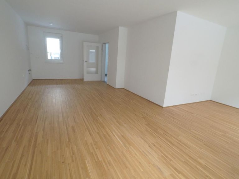 EG  großer Wohnraum mit offener Küche