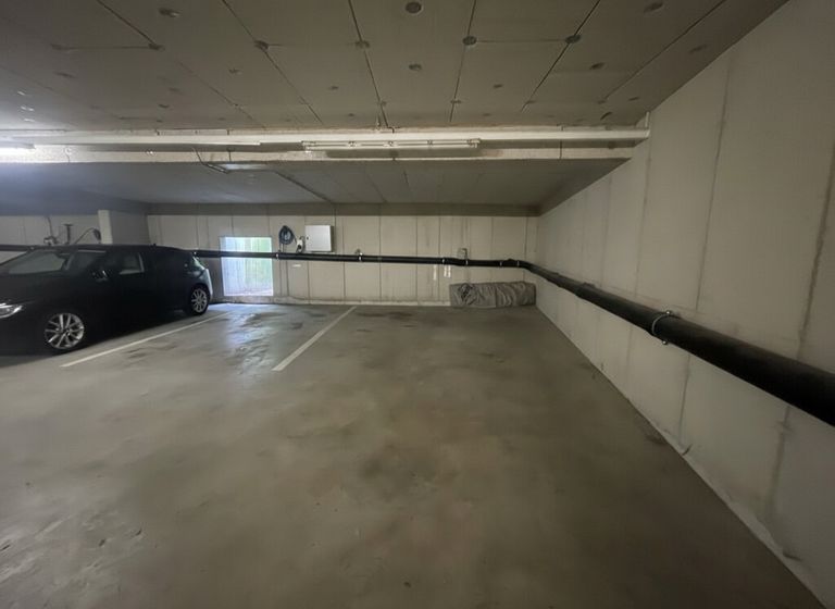 Tiefgaragen-Parkplatz