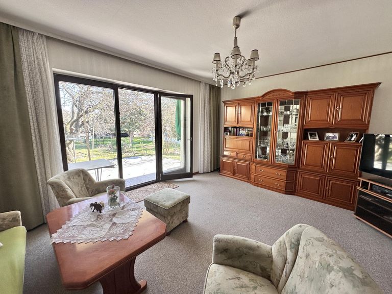 05 EG Wohnzimmer