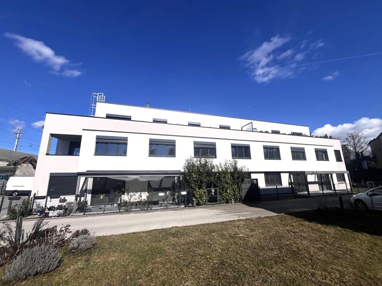 19 Haus_Seitenansicht