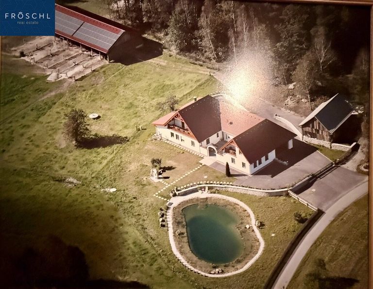 Ansicht der Liegenschaft - Drone 1