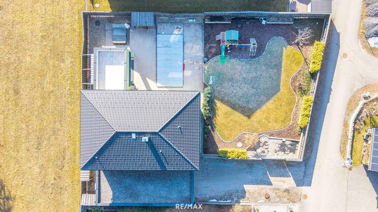 Luftbild Gesamtliegenschaft