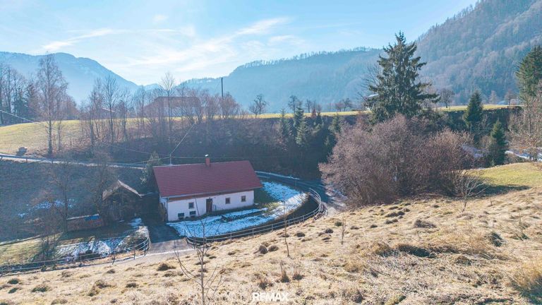 Hanglage mit Ausblick