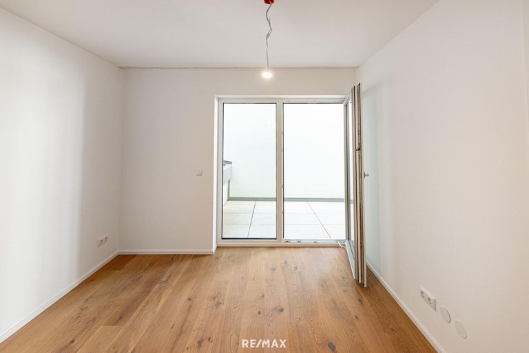 Schlafzimmer mit Terrassenausgang