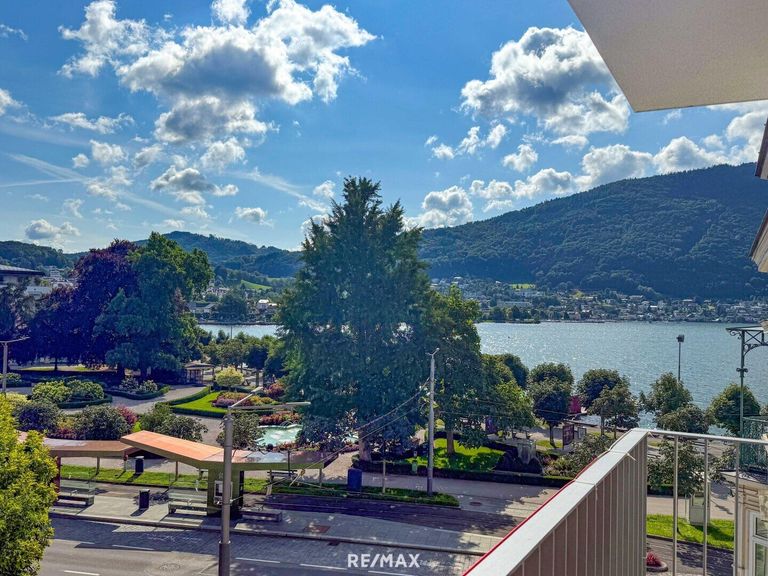 Lage, seitlicher Balkonblick