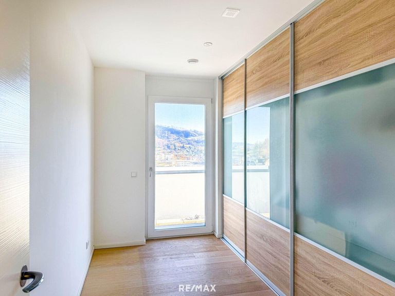 kl. Schlafzimmer oder Schrankraum