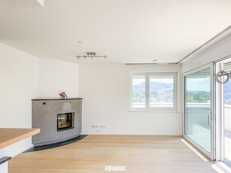 Wohn-, Essbereich mit Terrassenausgang