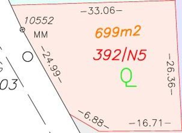 Grundstück 699 m²