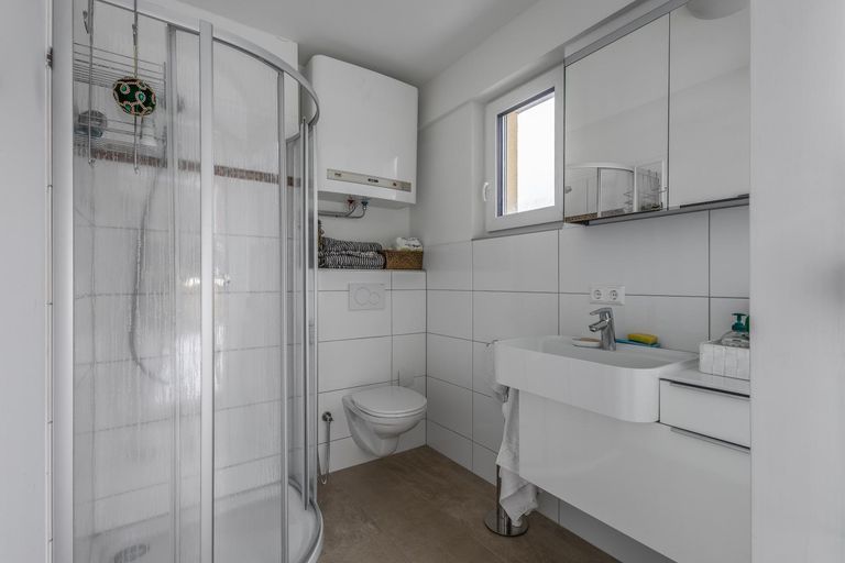 WC 2