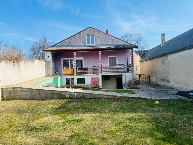 Hausansicht vom Garten