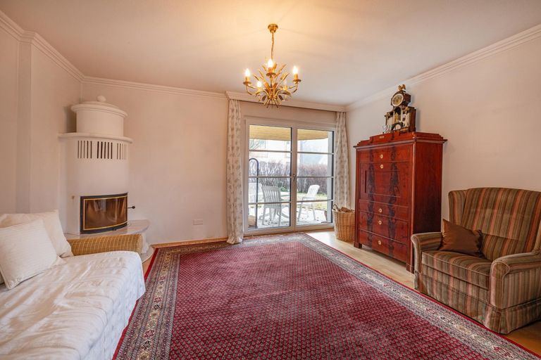 Wohnzimmer und Terrasse