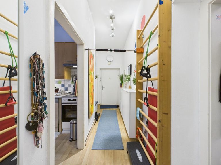 CAM04191G0-PR0075-STILL006