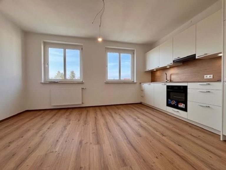 Esszimmer mit Küche