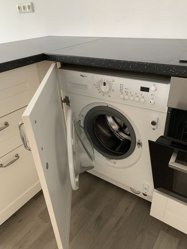 eingebaute Waschmaschine