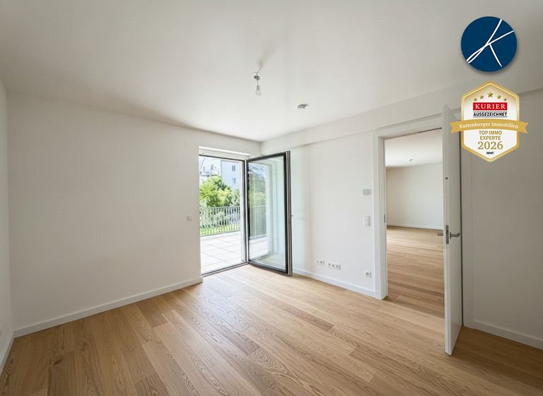 Schlafzimmer mit Ausgang auf den Balkon