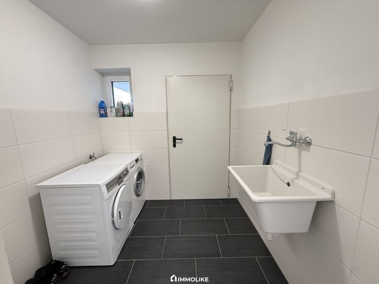 Wasch und Trockenraum EG