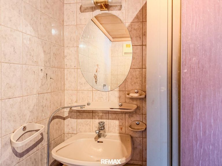 EG Appartement Bad