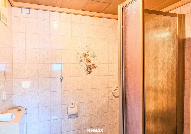 EG Appartement Bad 2