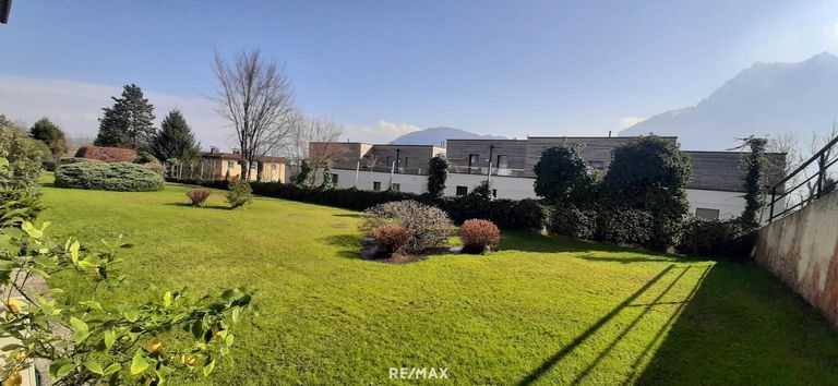 Allgemeingarten vor der Loggia 