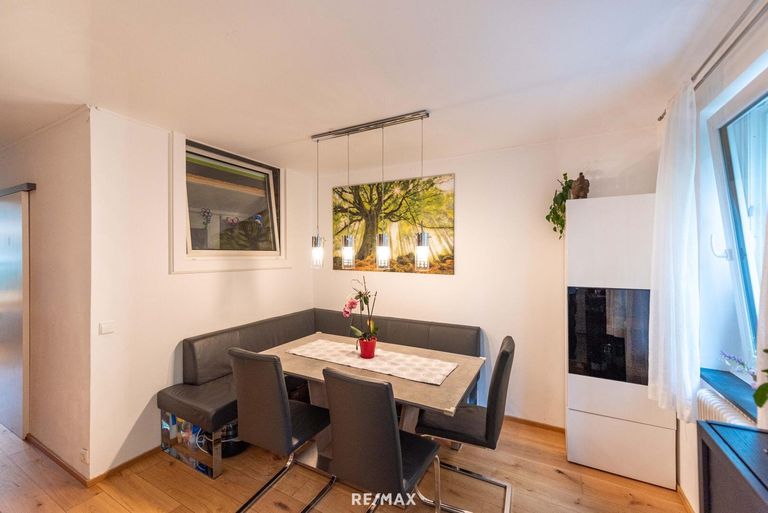 offener Essbereich in der Küche 