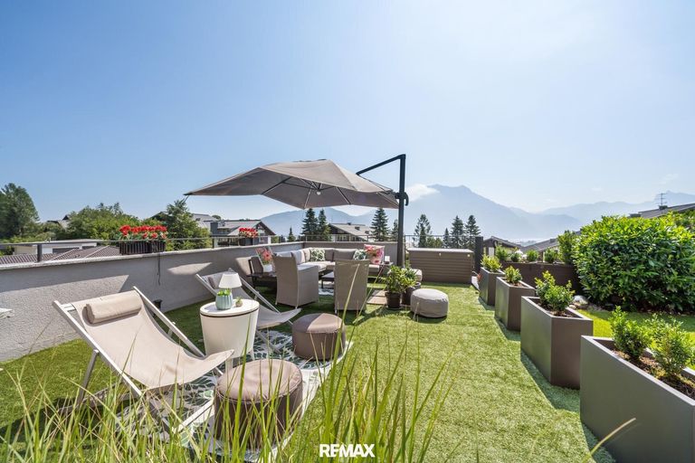 Außenbereich mit Traunstein und Traunseeblick 