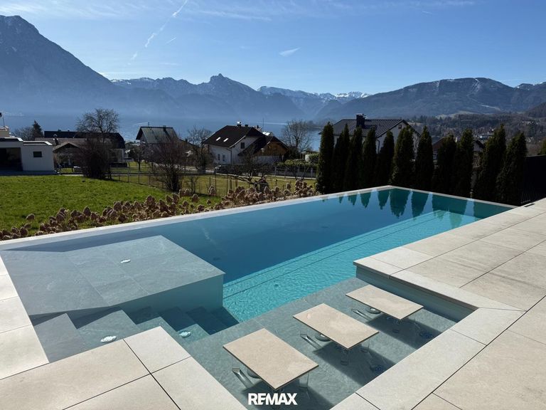 Blick auf Traunsee und den Traunstein 