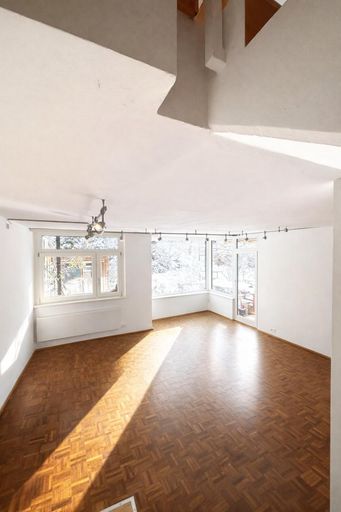 Wohnzimmer ohne Möbel