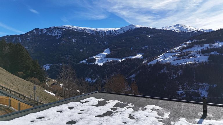 Fließ - Haus - Aussicht