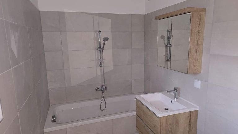 03 Exposé Badezimmer