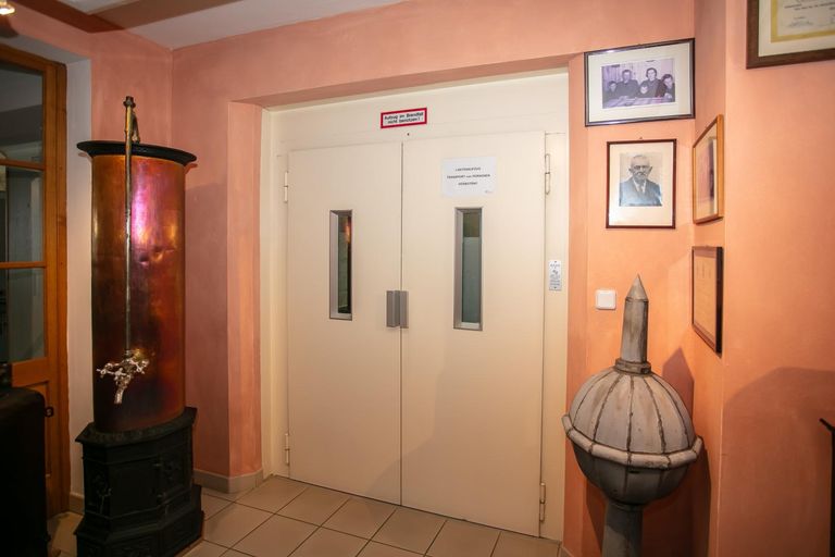 Lastenaufzug Ansicht 1