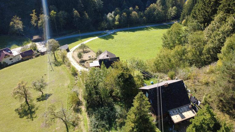8 Zufahrt zum Haus