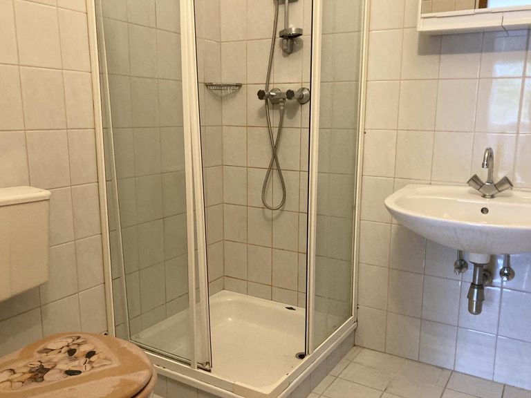 Badezimmer alt (Beispiel-Ansicht)
